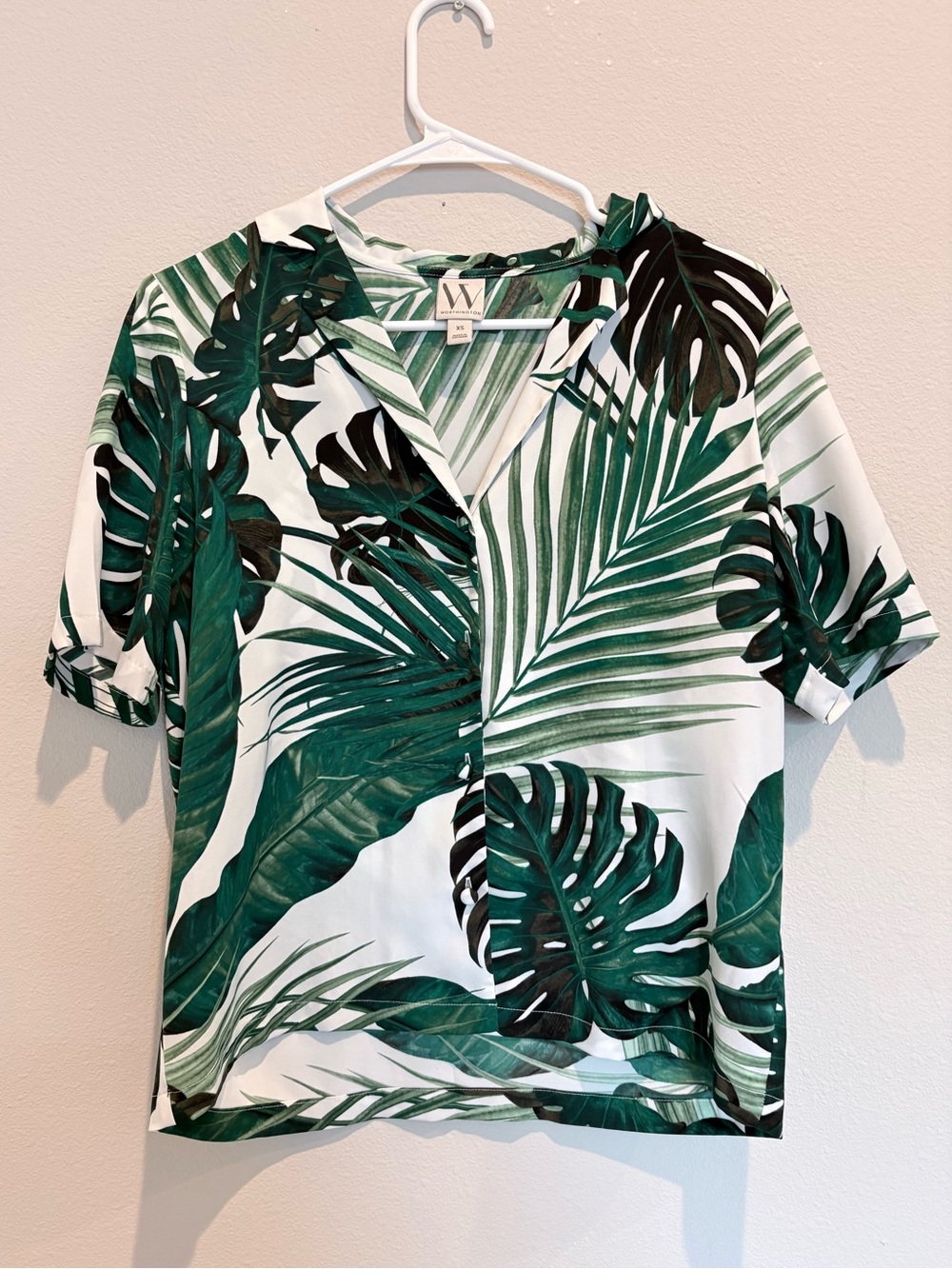 Worthington Tropical Palm Leaf Print Top V-Neck White Green | Size XS